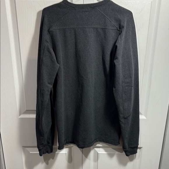 Lululemon Athletica all town Henley - Picture 3 of 8